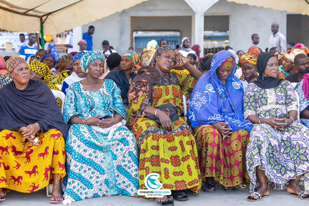 Image 6 - R𝐞𝐦𝐢𝐬𝐞 𝐝𝐞 𝐯𝐢𝐯𝐫𝐞𝐬 𝐚𝐮 𝐩𝐫𝐨𝐟𝐢𝐭 𝐝𝐞 𝟒 𝟎𝟎𝟎 𝐦𝐞́𝐧𝐚𝐠𝐞𝐬 𝐯𝐮𝐥𝐧𝐞́𝐫𝐚𝐛𝐥𝐞𝐬 𝐝𝐞 𝐥𝐚 𝐜𝐨𝐦𝐦𝐮𝐧𝐞 𝐝’𝐀𝐛𝐨𝐛𝐨