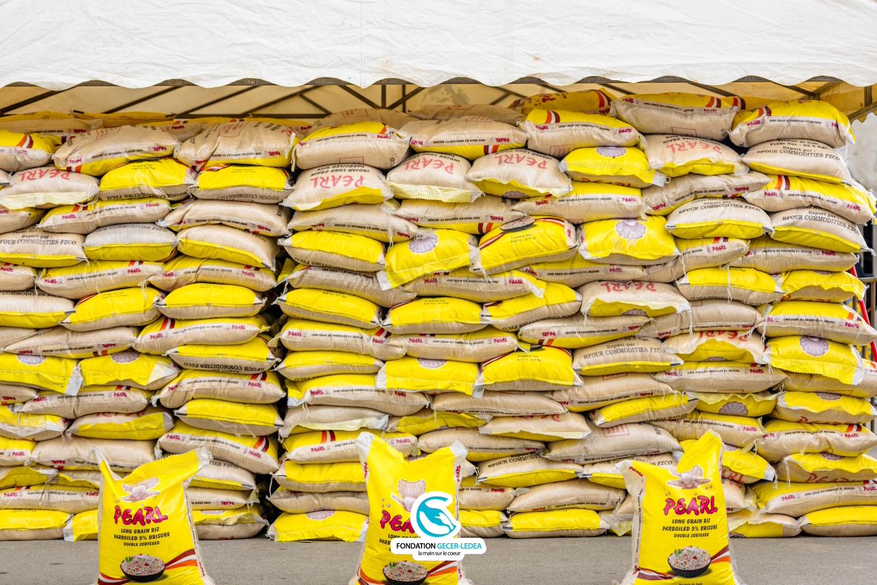 Image 4 - R𝐞𝐦𝐢𝐬𝐞 𝐝𝐞 𝐯𝐢𝐯𝐫𝐞𝐬 𝐚𝐮 𝐩𝐫𝐨𝐟𝐢𝐭 𝐝𝐞 𝟒 𝟎𝟎𝟎 𝐦𝐞́𝐧𝐚𝐠𝐞𝐬 𝐯𝐮𝐥𝐧𝐞́𝐫𝐚𝐛𝐥𝐞𝐬 𝐝𝐞 𝐥𝐚 𝐜𝐨𝐦𝐦𝐮𝐧𝐞 𝐝’𝐀𝐛𝐨𝐛𝐨