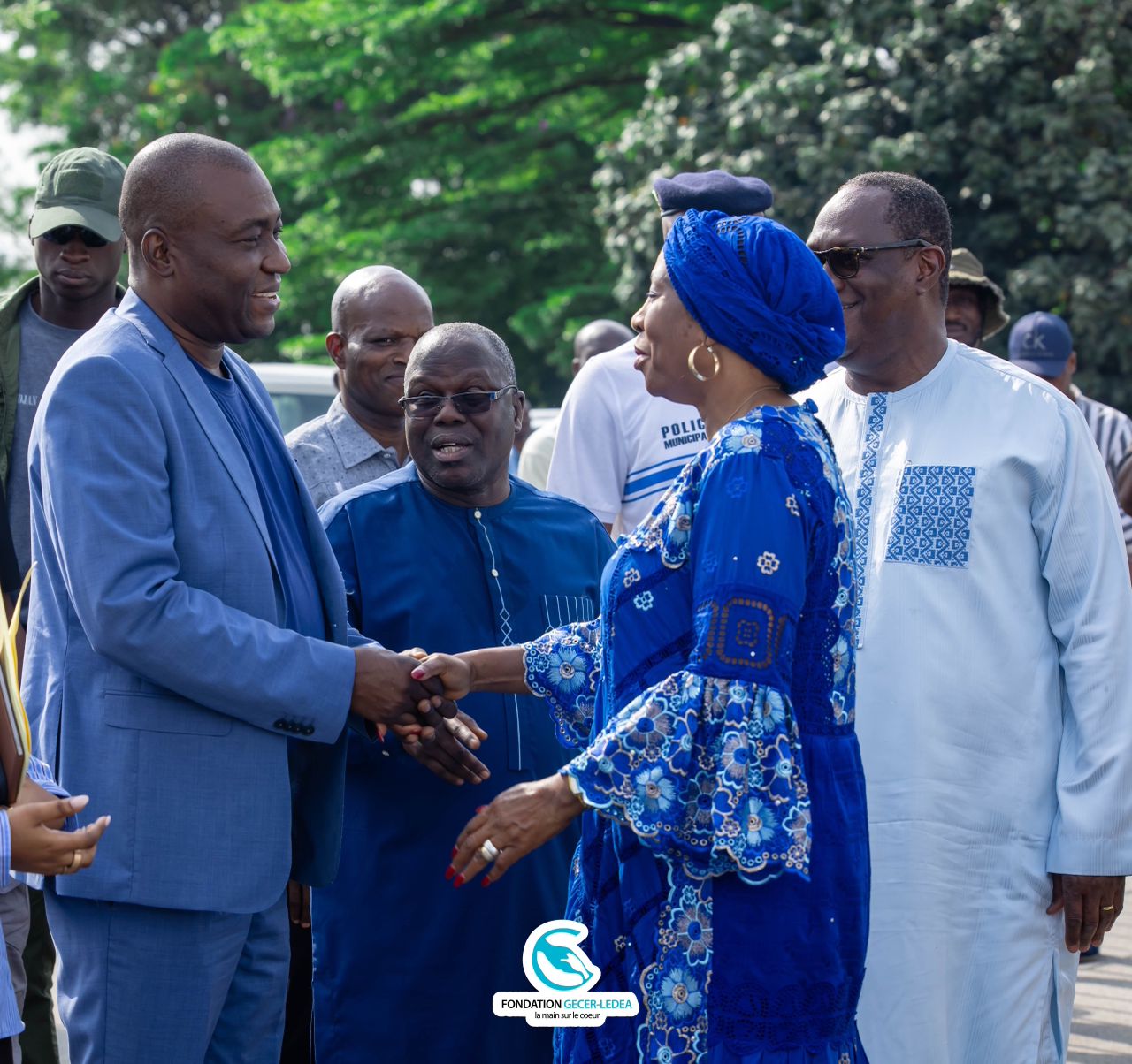 Image 1 - R𝐞𝐦𝐢𝐬𝐞 𝐝𝐞 𝐯𝐢𝐯𝐫𝐞𝐬 𝐚𝐮 𝐩𝐫𝐨𝐟𝐢𝐭 𝐝𝐞 𝟒 𝟎𝟎𝟎 𝐦𝐞́𝐧𝐚𝐠𝐞𝐬 𝐯𝐮𝐥𝐧𝐞́𝐫𝐚𝐛𝐥𝐞𝐬 𝐝𝐞 𝐥𝐚 𝐜𝐨𝐦𝐦𝐮𝐧𝐞 𝐝’𝐀𝐛𝐨𝐛𝐨